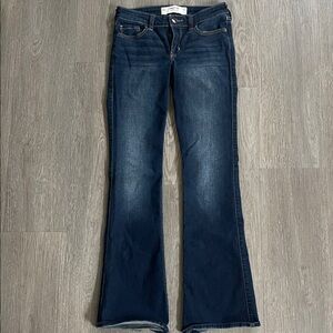Hollister Low-Rise Boot Jeans